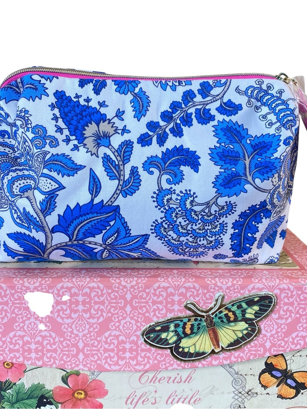 Estee Lauder NWT Cosmetics Bag Floral Print Zip Closure Travel Compact Roomy